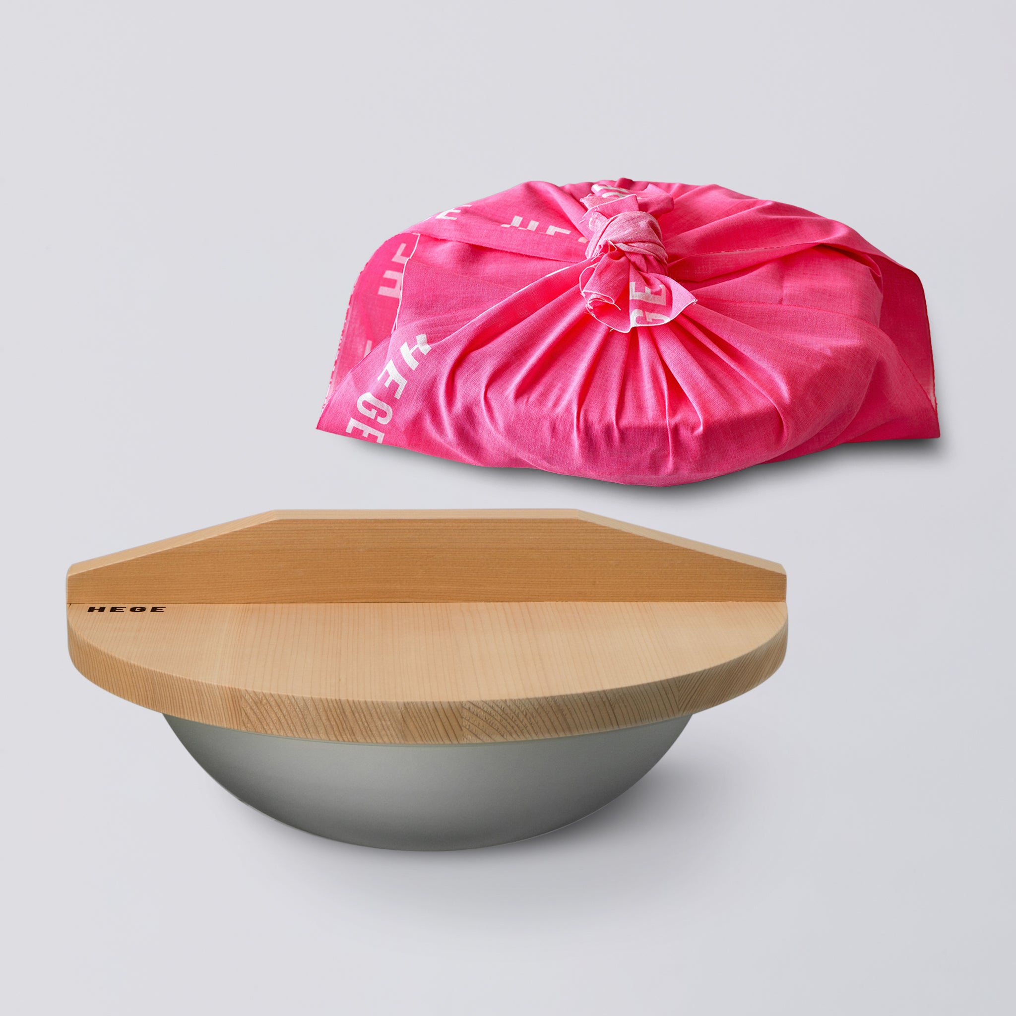 φ250直火鍋（木蓋付き）セット Gift Wrapping | HEGE